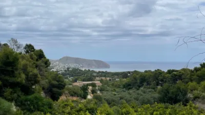 Terreno en venta en Benimeit Moraira - Més