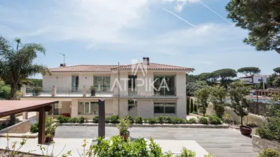 Villa on Carrer de Jaume Balmes photo 78
