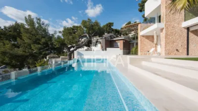 House on Passeig de Can Vinyes photo 3