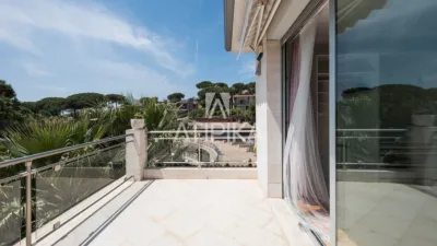 Villa on Carrer de Jaume Balmes photo 41