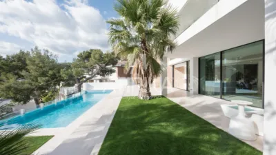 House on Passeig de Can Vinyes photo 16