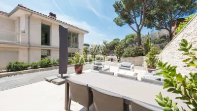 Villa on Carrer de Jaume Balmes photo 82
