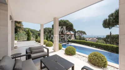 Villa on Carrer de Jaume Balmes photo 71