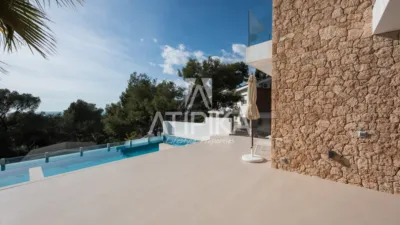 House on Passeig de Can Vinyes photo 6
