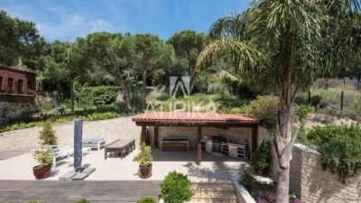 Villa on Carrer de Jaume Balmes photo 83
