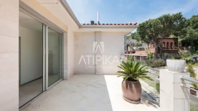 Villa on Carrer de Jaume Balmes photo 60