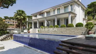 Villa on Carrer de Jaume Balmes photo 4