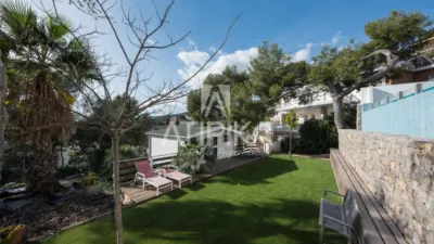 House on Passeig de Can Vinyes photo 9