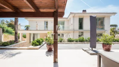 Villa on Carrer de Jaume Balmes photo 69