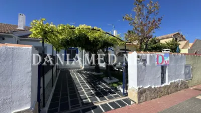 Chalet en Deveses Playa photo 3