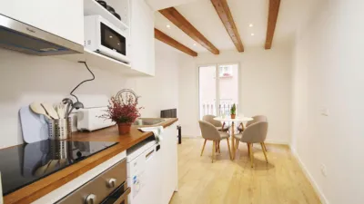 Habitación en alquiler en El Poble-Sec, El Poble-sec (Distrito Sants-Montjuïc. Barcelona Capital) de 870 €<span>/mes</span>