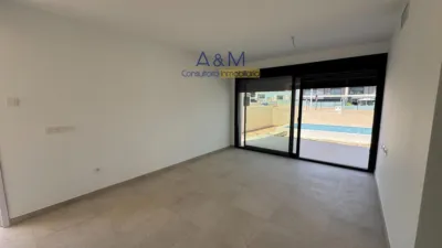 Casa pareada en Carrer de Malta photo 10