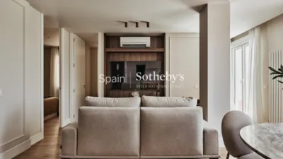 Flat for sale on Calle del Marqués de Mondéjar photo 4