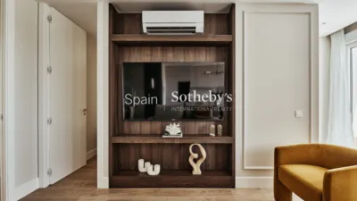 Flat for sale on Calle del Marqués de Mondéjar photo 5