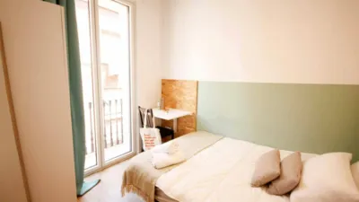 Habitación en alquiler en El Poble-Sec, El Poble-sec (Distrito Sants-Montjuïc. Barcelona Capital) de 870 €<span>/mes</span>