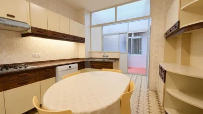 Apartment on Cirilo Amorós Street photo 15