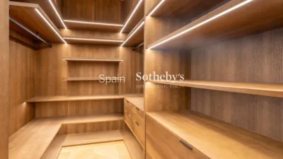 Apartment on Calle de Valverde photo 49
