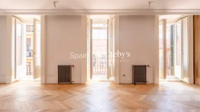 Apartment on Calle de Valverde photo 7