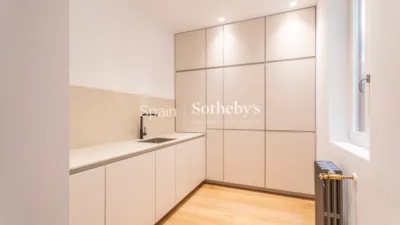 Apartment on Calle de Valverde photo 22