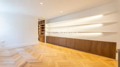 Apartment on Calle de Valverde photo 46