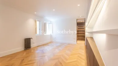 Apartment on Calle de Valverde photo 44