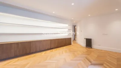 Apartment on Calle de Valverde photo 47