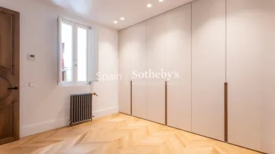 Apartment on Calle de Valverde photo 25