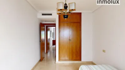 Apartment on Calle de Alemania photo 19