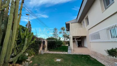 Chalet on Carrer Font Bugaya, 2 photo 25