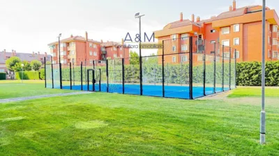 Penthouse on Calle de la Tierra de Soria photo 7