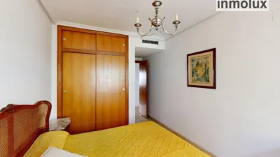 Apartment on Calle de Alemania photo 9