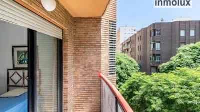 Apartment on Calle de Alemania photo 13