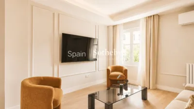 Apartment on Calle Antonia Mercé photo 3