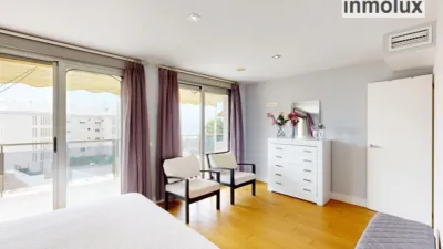 Duplex Penthouse on Carrer de Tarragona photo 28