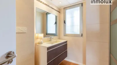 Duplex Penthouse on Carrer de Tarragona photo 42