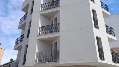 Apartment at Plaza Constitución Street, No. 4 photo 3