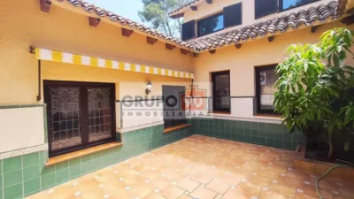 Chalet in El Bosque photo 2