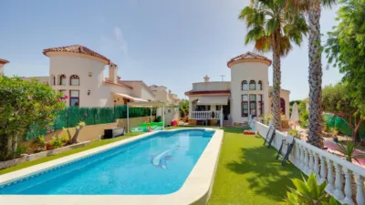 Casa – San Fulgencio, Urbanización La Marina-El Oasis - Més