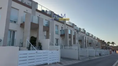 Terraced house on Calle Greta photo 2