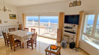 Chalet in Lirios photo 4