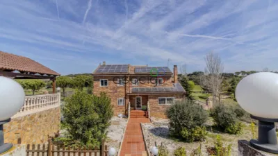 Chalet in Cabanillas del Campo photo 2
