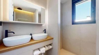 Casa en Cerca del Aeropuerto, Cerca de Campo de Golf, Campo, Cerca de Escuelas, Hospital, Zona Residencial photo 28