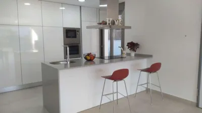 House in Villamartin, close to the airport, golf course, countryside, schools, hospital, and residential area. photo 11