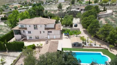 House in Cerca del Aeropuerto, Near the Centre photo 2