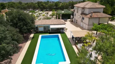 House in Cerca del Aeropuerto, Near the Centre photo 4