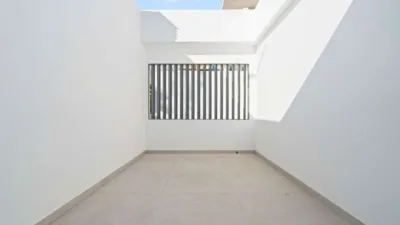 Villa in Cerca del Aeropuerto, Near Golf Course, Countryside, Close to Schools, Hospital, Residential Area photo 7