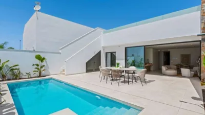 House in Cerca del Aeropuerto, Near Golf Course, Countryside, Close to Schools, Hospital, Residential Area photo 2