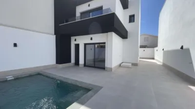 House in Cerca del Aeropuerto, Near Golf Course, Countryside, Close to Schools, Hospital, Residential Area photo 2