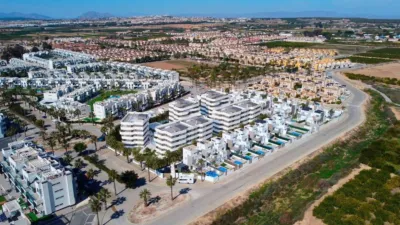 Apartment in Guardamar del Segura, close to the airport, golf course, countryside, schools, hospital, and residential area photo 10