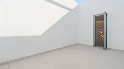 Villa in Cerca del Aeropuerto, Near Golf Course, Countryside, Close to Schools, Hospital, Residential Area photo 10